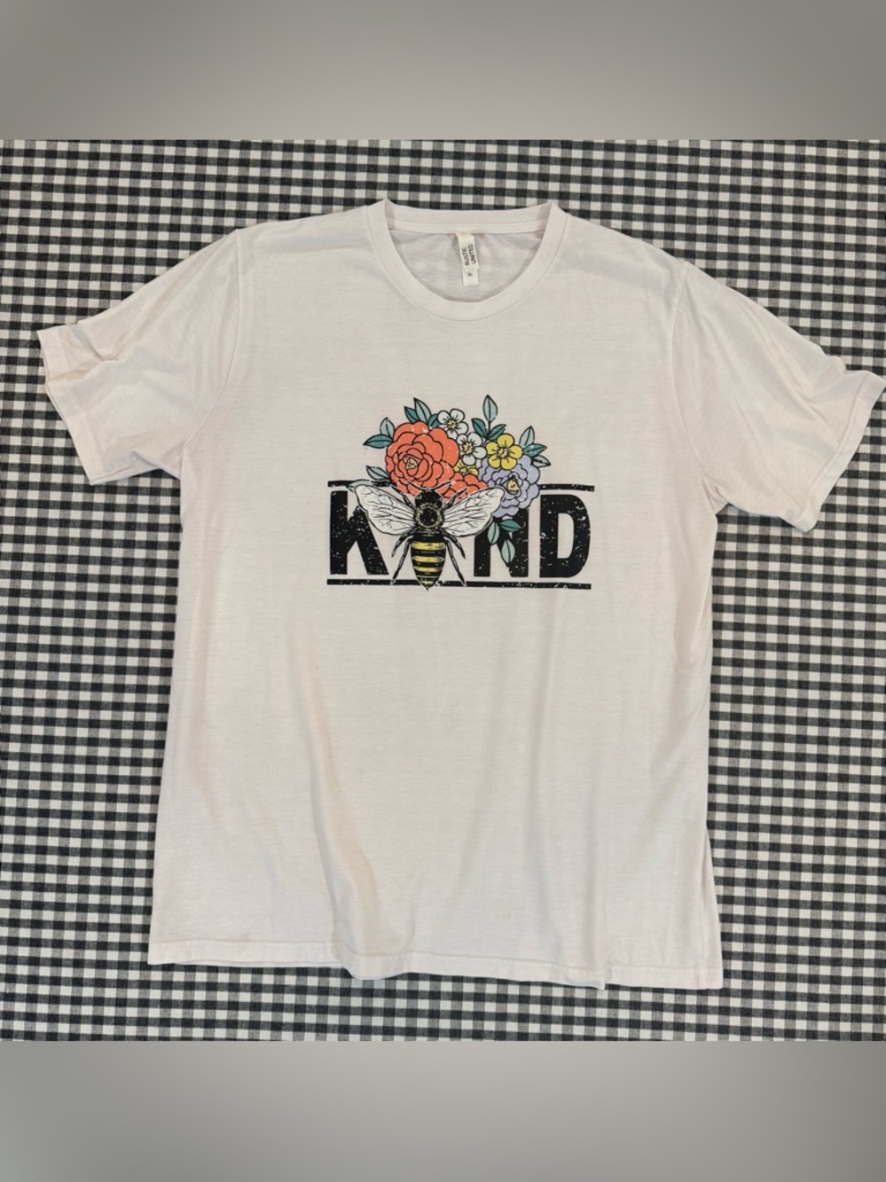 Kind Bee Floral Graphic Short Sleeve Tee - White size XL